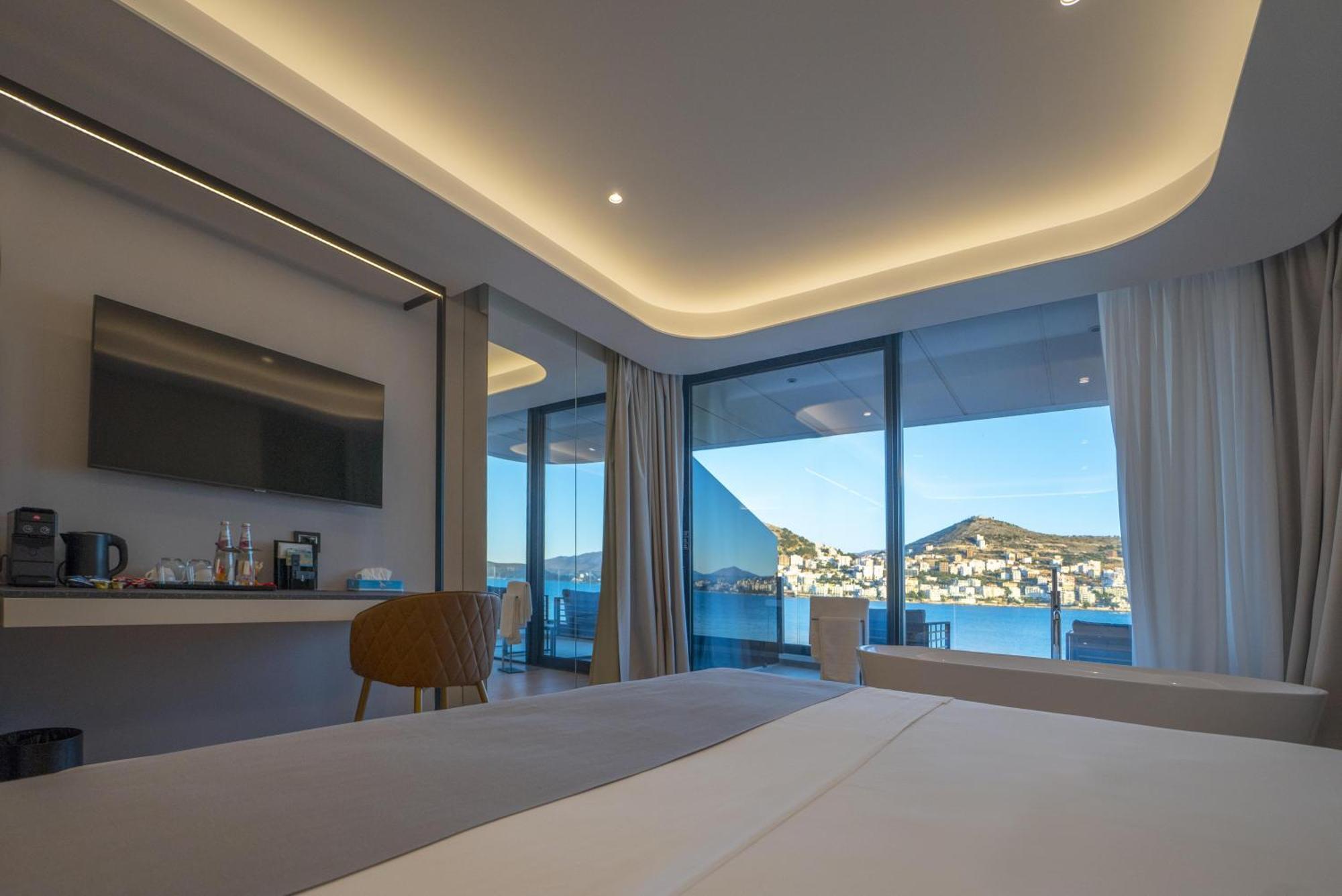 Yacht Premium Hotel Σαράντα Εξωτερικό φωτογραφία