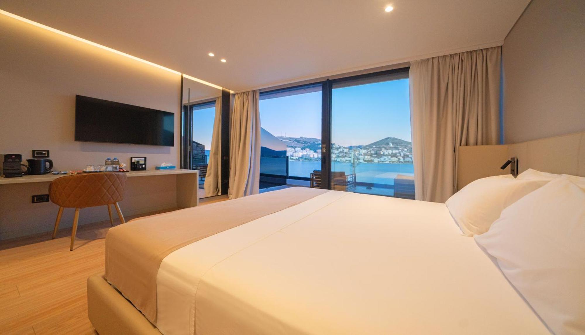 Yacht Premium Hotel Σαράντα Εξωτερικό φωτογραφία